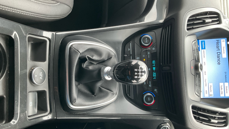 Ford Kuga 1.5 TDCi Titanium 5dr 2WD Diesel Estate